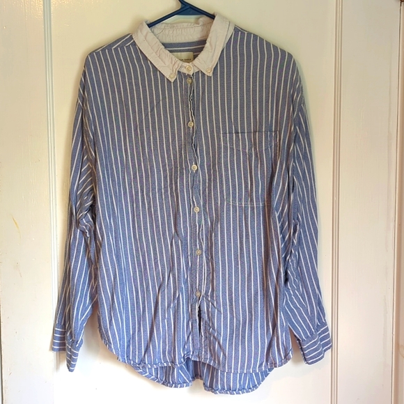 American Eagle Oversized Button-Up Shirt - Picture 1 of 3